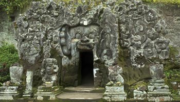 goa gajah ubud bali