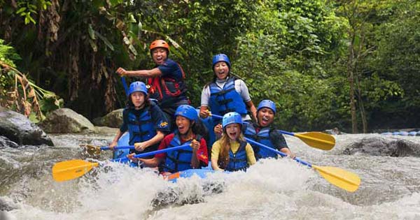 Aktivitas Rafting Sungai Ayung Ubud