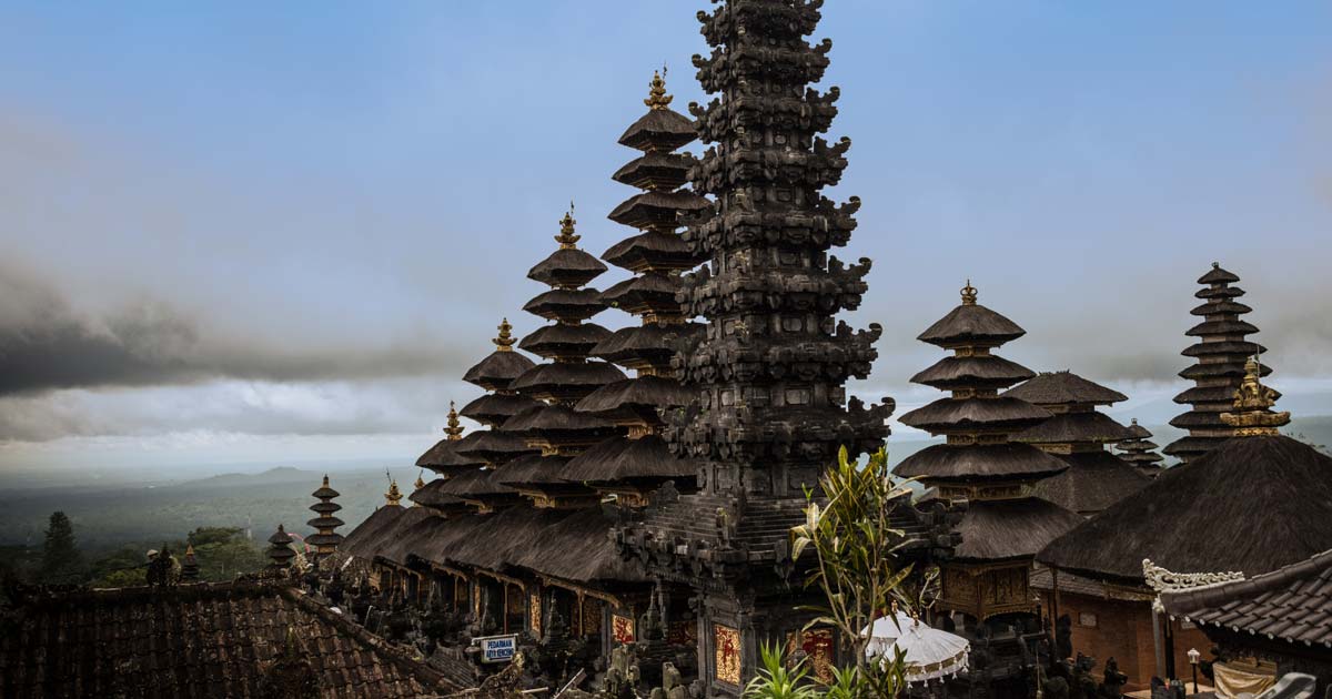Keindahan Pura Besakih
