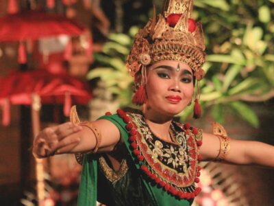 Legong Ramayana Ballet Di Puri Ubud