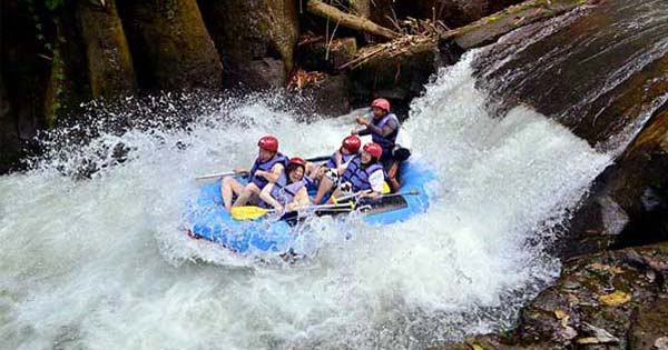 Arung jeram di Sungai Melangit, Klungkung