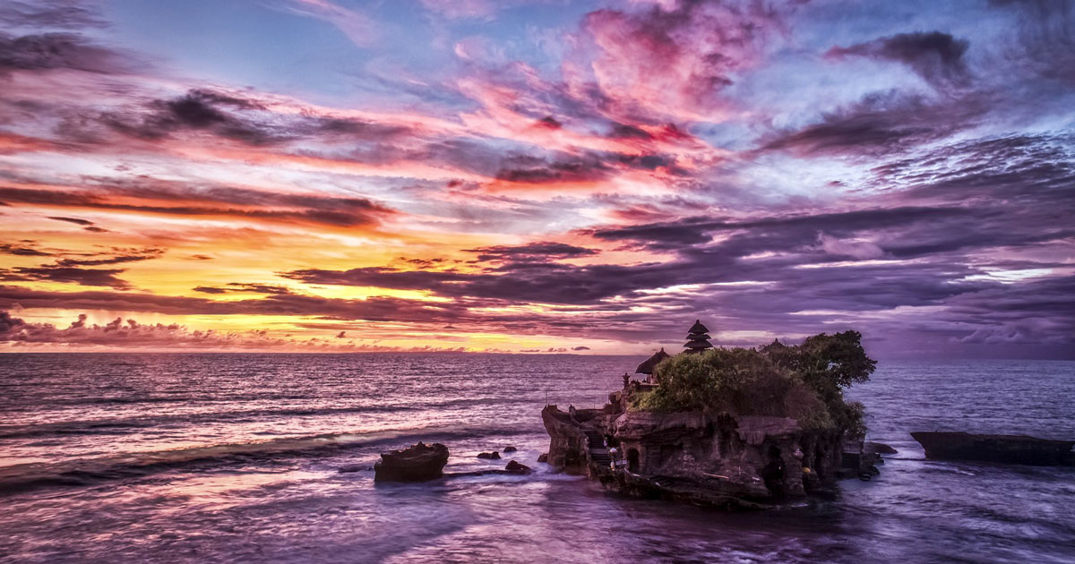 Yogyakarta merupakan salah satu daerah yang mempunyai banyak tempat pariwisata banyak orang yang men