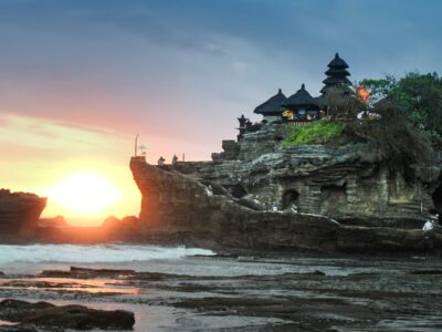 Sunset Pura Tanah Lot Bali