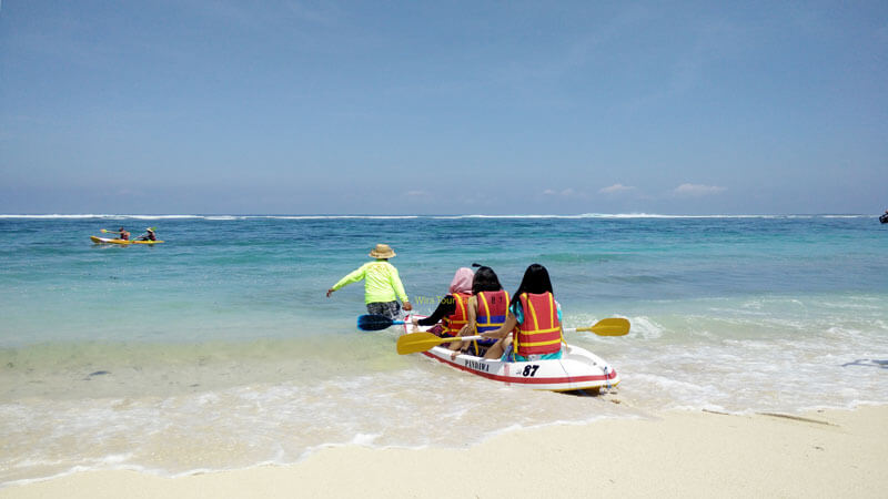 Main Kano Pantai Pandawa Lokasi Wisata Anak di Bali