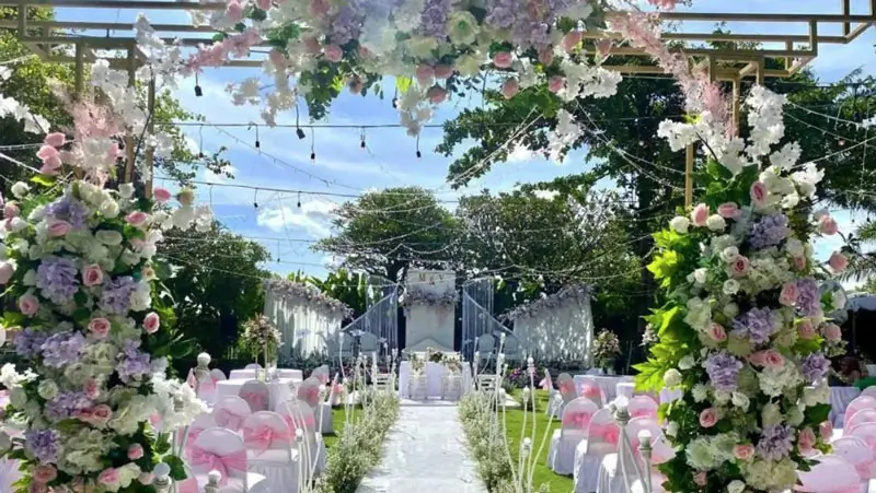 Dekorasi pernikahan outdoor