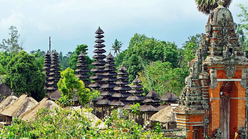 Pintu gerbang Pura Taman Ayun