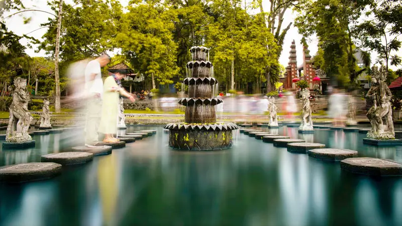 Taman Tirta Gangga Karangasem, salah satu dari 10 Tempat Romantis di Bali untuk Honeymoon Murah.