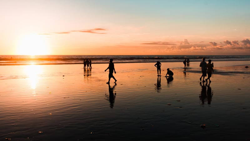 Pantai Kuta Bali di bulan Oktober