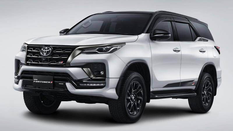Mobil Fortuner