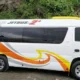 Mobil ELF Short siap antar rombongan – contoh unit sewa wisata di Bali