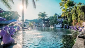 Mammoth Pool Toya Devasya: patung gajah dan area kolam