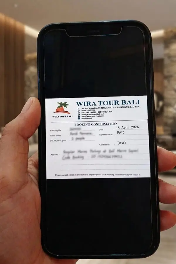 Booking code di HP saat check-in